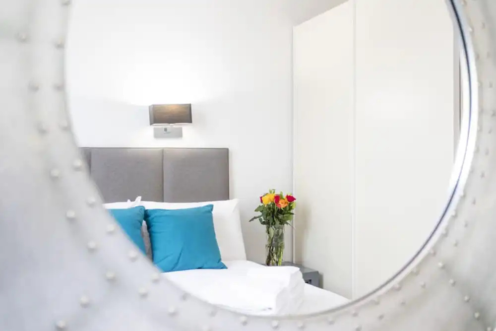 Royal Residence Charming 2 Bedroom - Talbot 3b
