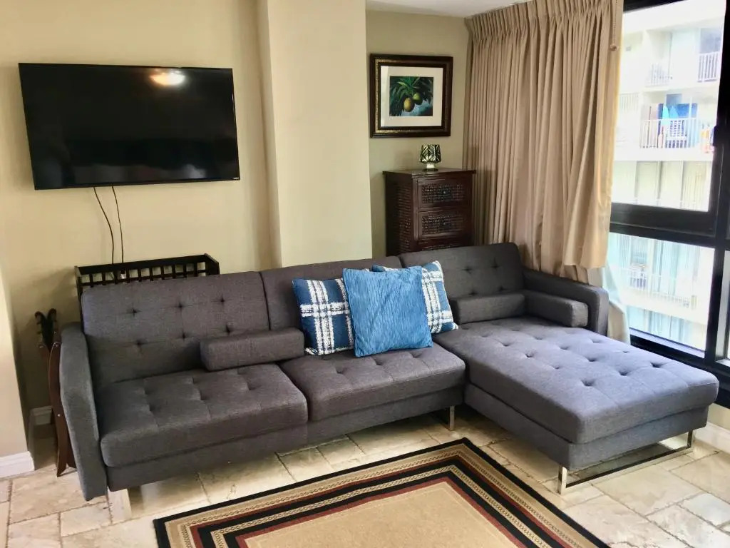 @ Marbella Lane Mountain View Studio, steps from Wakiki Beach