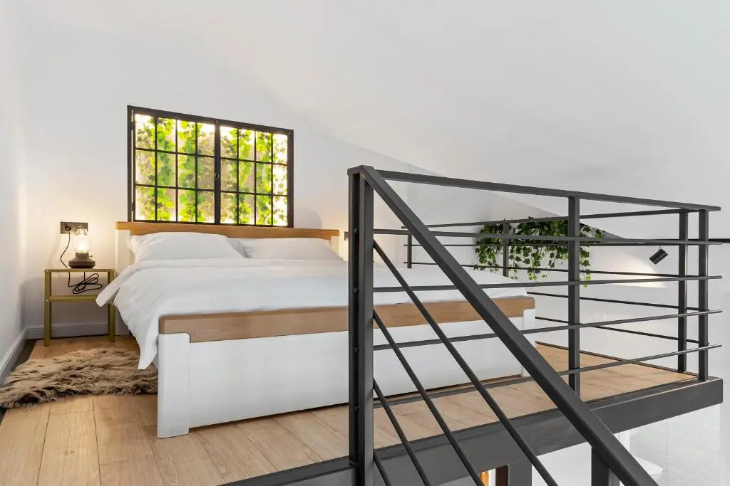 6Rooms
