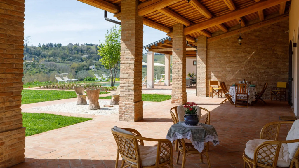 Ca Pellicciano 8, Emma Villas