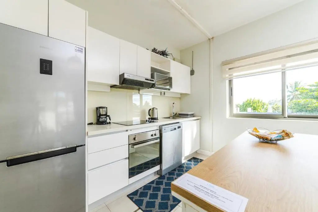 Beachcove Apt 9 in Pereybere