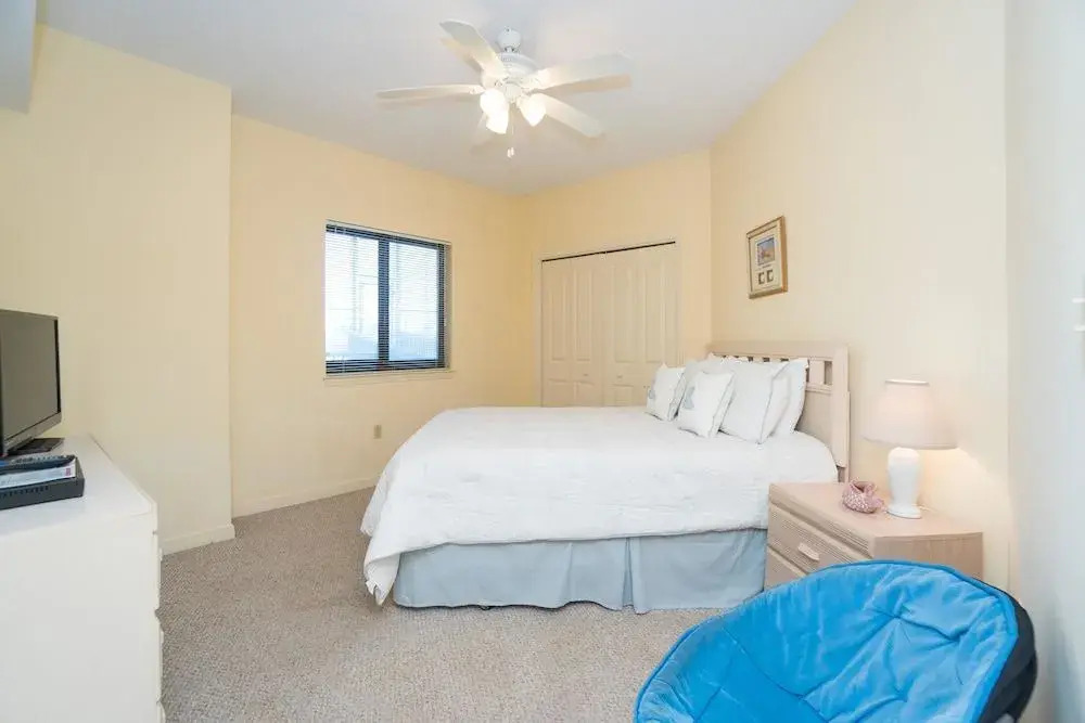 The Palms 202 Apartment 3