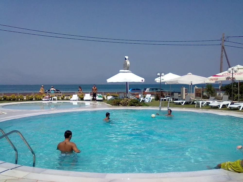 Hotel Flisvos