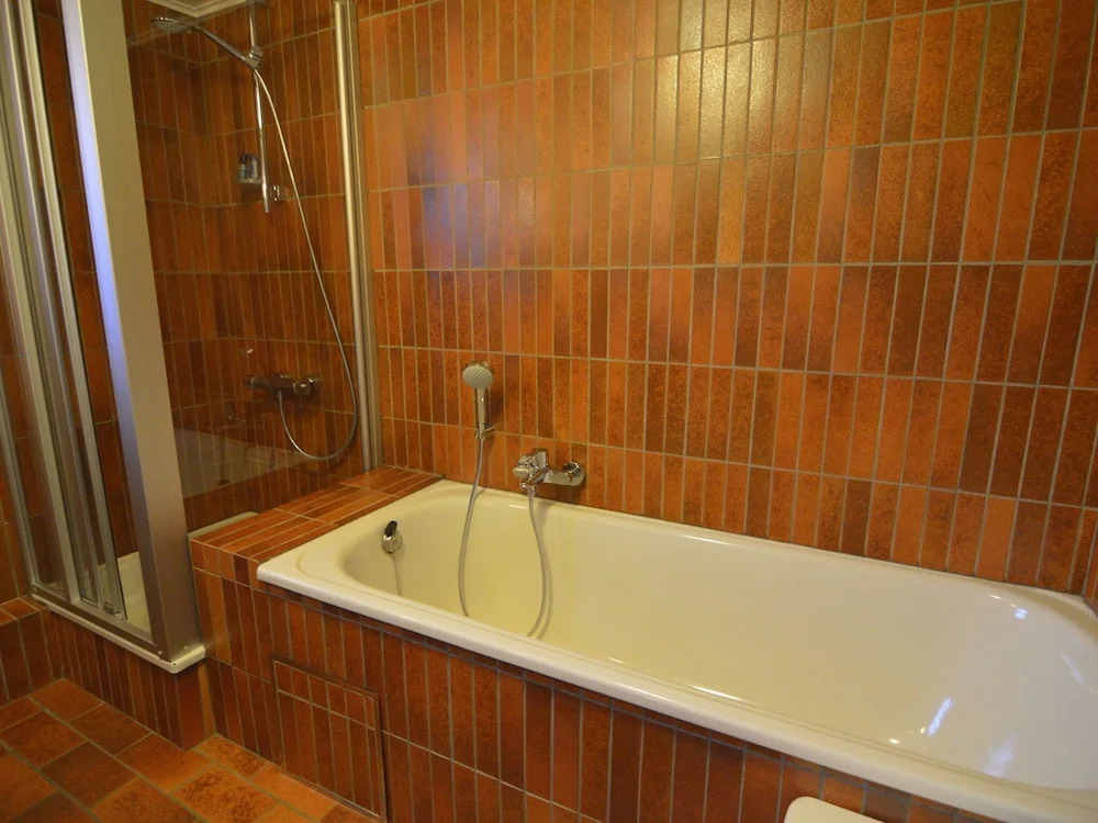 Ruhiges, gemütliches Ferienhaus mit großem Garten