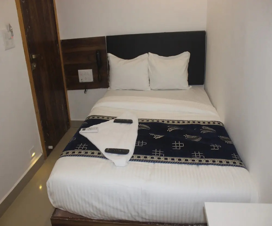 Tanvi Guest House