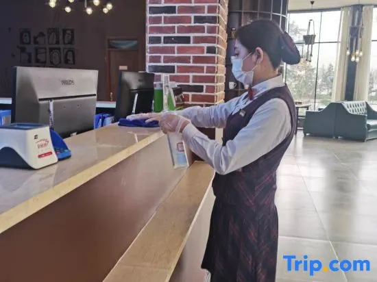 James Joyce Coffetel Hotel (Gaoyi Railway Station)