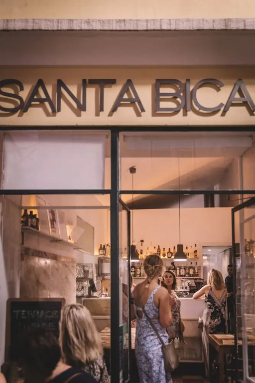 Santa Bica Eat Drink & Sleep