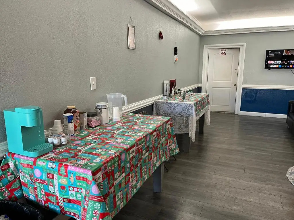 Budgetel Inn & Suites