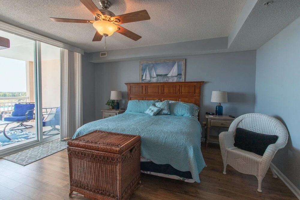 North Tower #1206 3 Bedroom Condo by Redawning