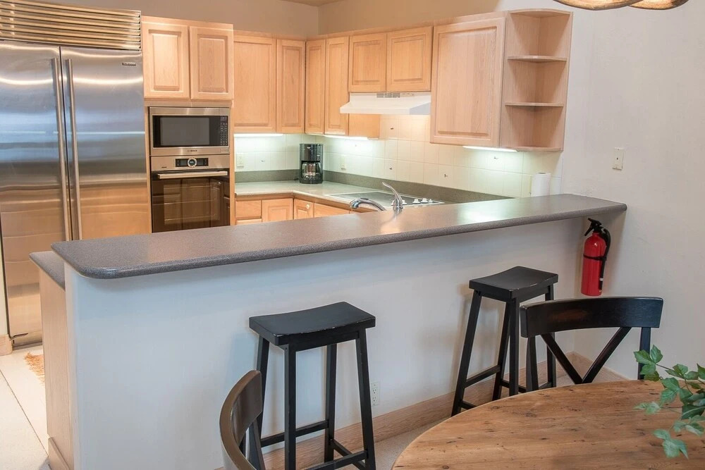 Pinnacle #8 - 3 Br Condo