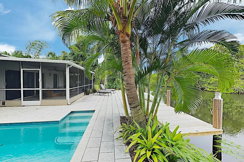 Beach Haven W/ Waterfront Saltwater Pool & Dock 2 Bedroom Home