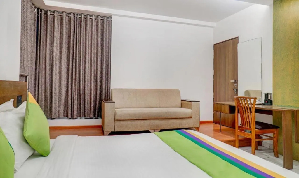 Hotel Shivas Inn