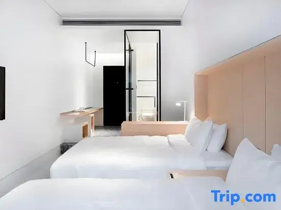 Kaiya Hotel (Kunming Yuantongshan Honghui Hospital Store)