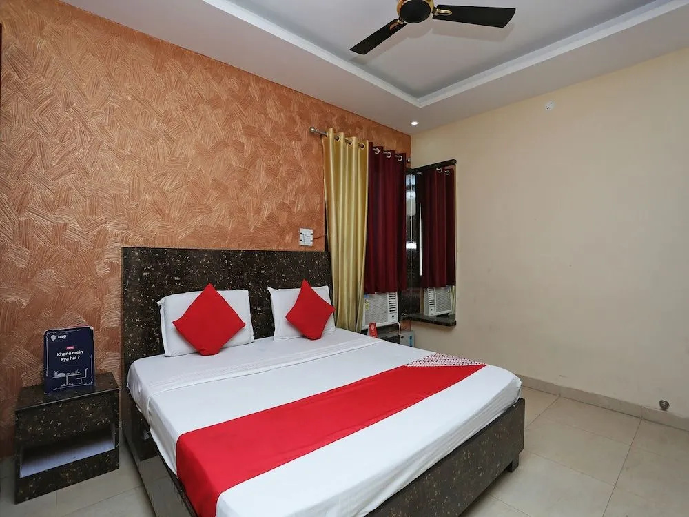 OYO 28440 Mk Hotel And Restaurant