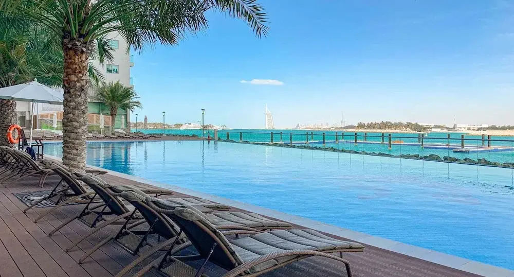 LUX - Opulent Island Suite 6