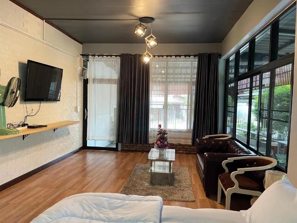 Service Apartment ชั้น1ใจกลางเมืองใกล้แหล่งท่องเที่ยว