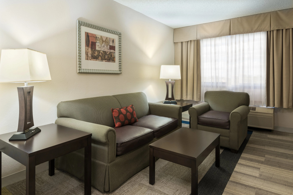 Holiday Inn Express Hotel & Suites Kendall East-Miami by IHG