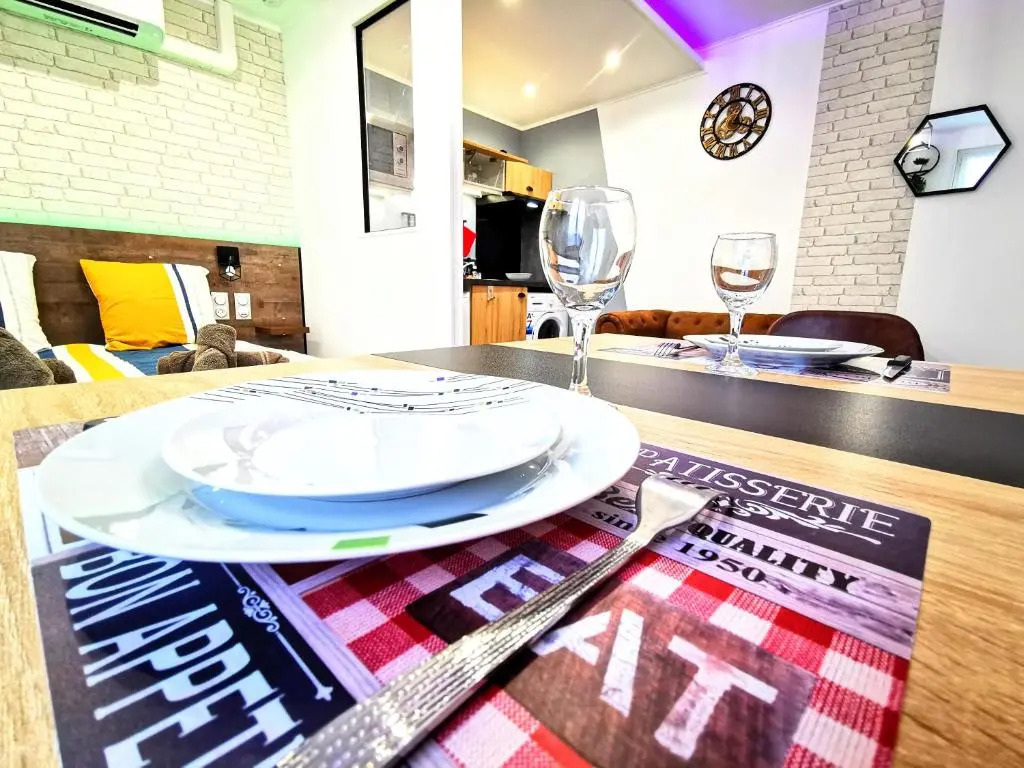Skyline Residence "Smart-Concept" (Adults Only)