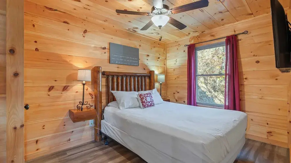 Hot Tub, Game Loft, Open Living, Minutes to Downtown Gatlinburg Whisper Cabin by Avantstay