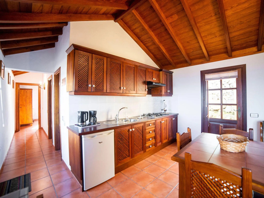 Nice Apartment With Fantastic Views of the Coastline of Tenerife