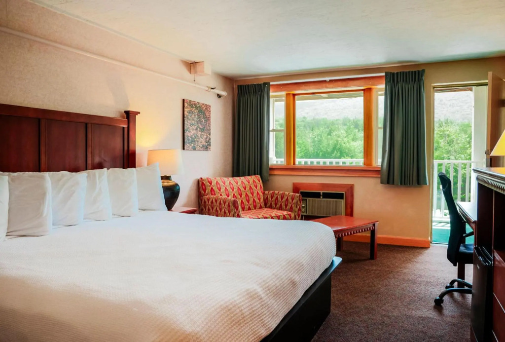 Indian Head Resort