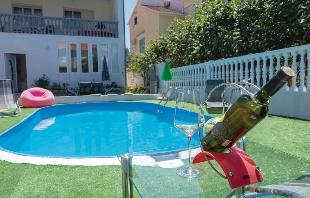 Beautiful Apartment in Zadar With 2 Bedrooms, Wifi and Outdoor Swimming Pool