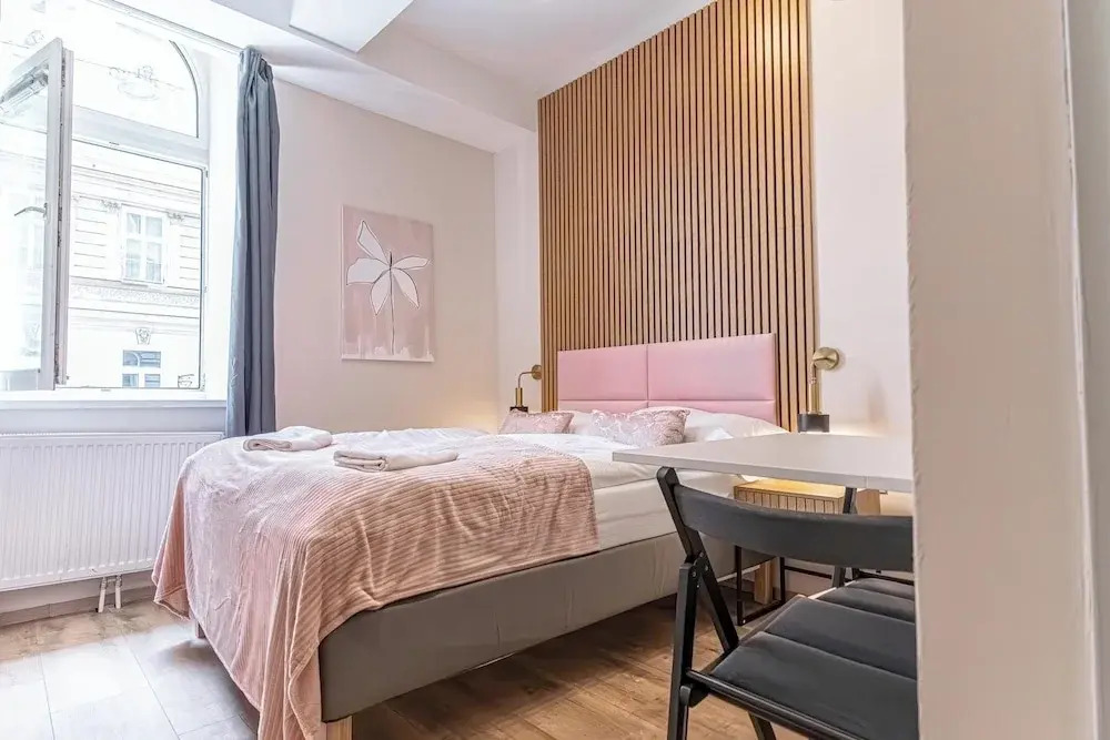 4BR Apartment for Groups Near Stadthalle