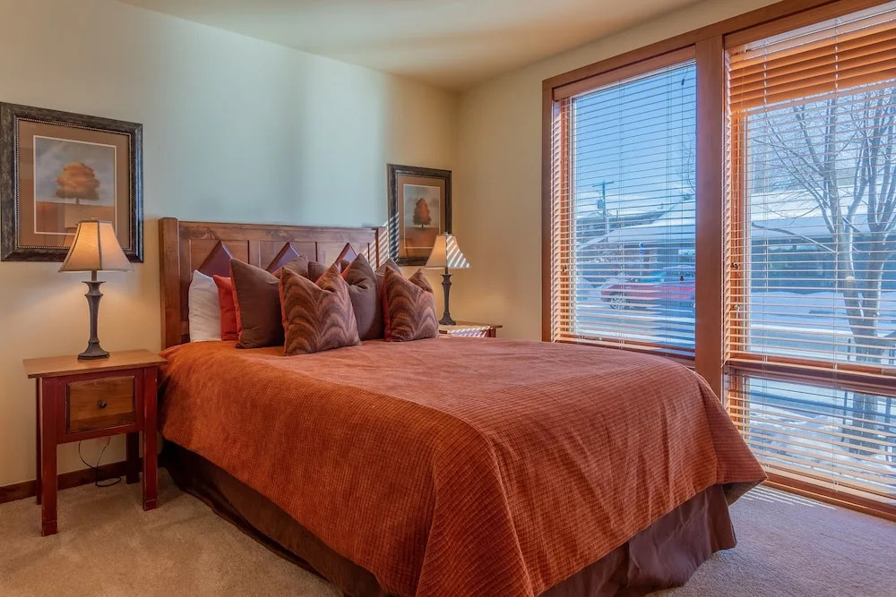 Westview Terrace #3 2 Bedrooms 2 Bathrooms Condo
