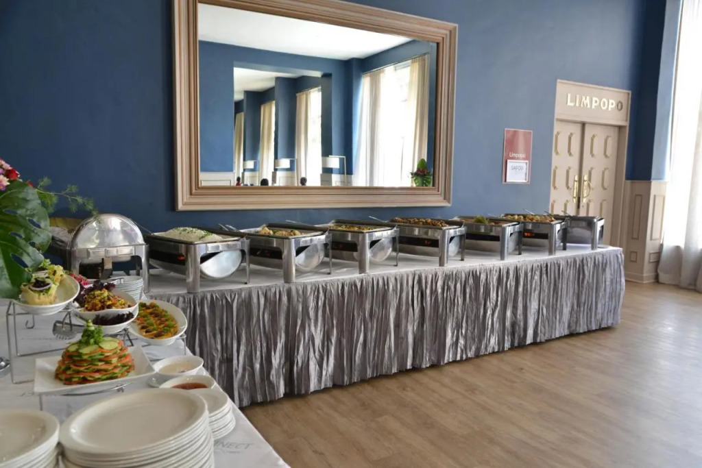 Cresta Jameson Hotel