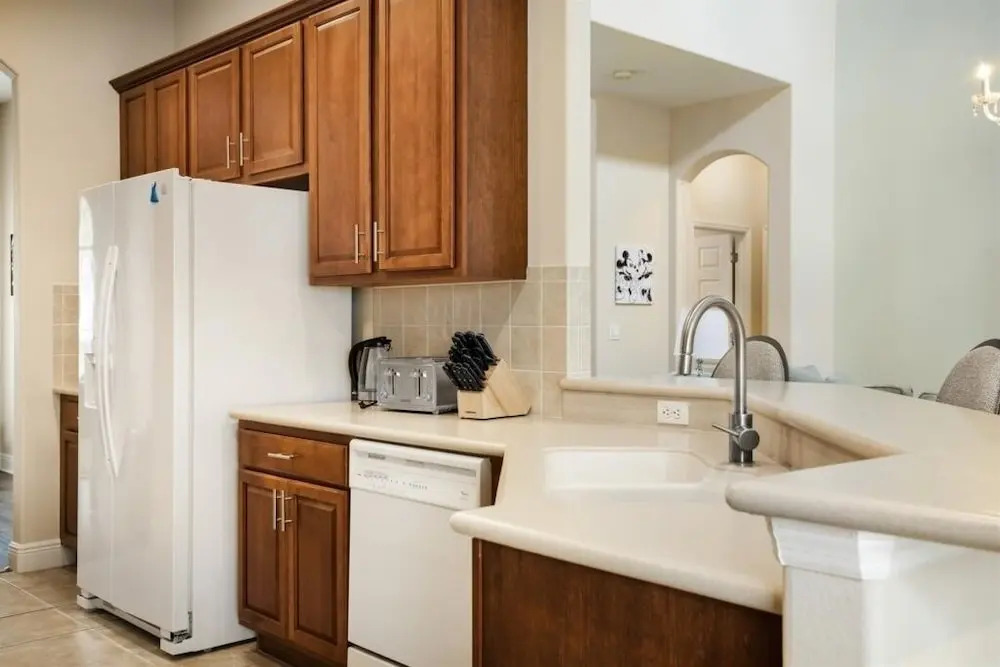 Beautiful 5 Bed Pool Home In Reunion 5 Bedroom Home by RedAwning