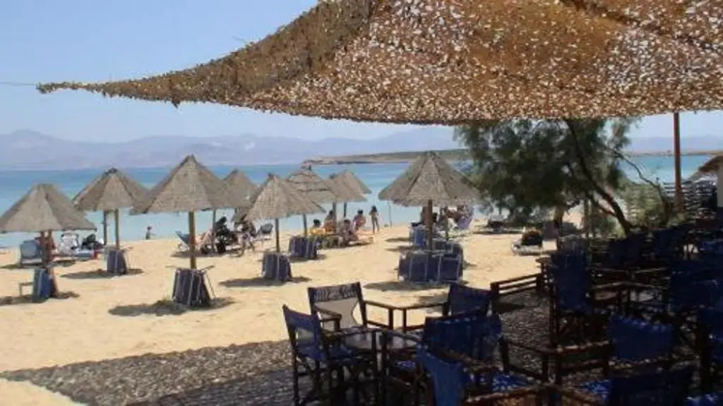 Surfing Beach Village Paros