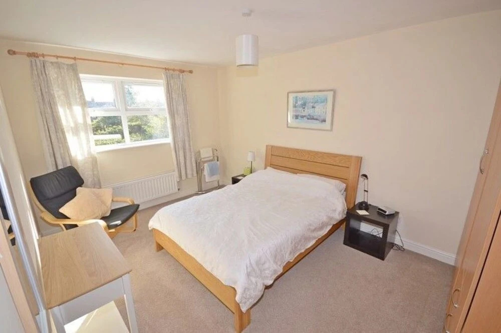 Stride Close , Chichester 415071