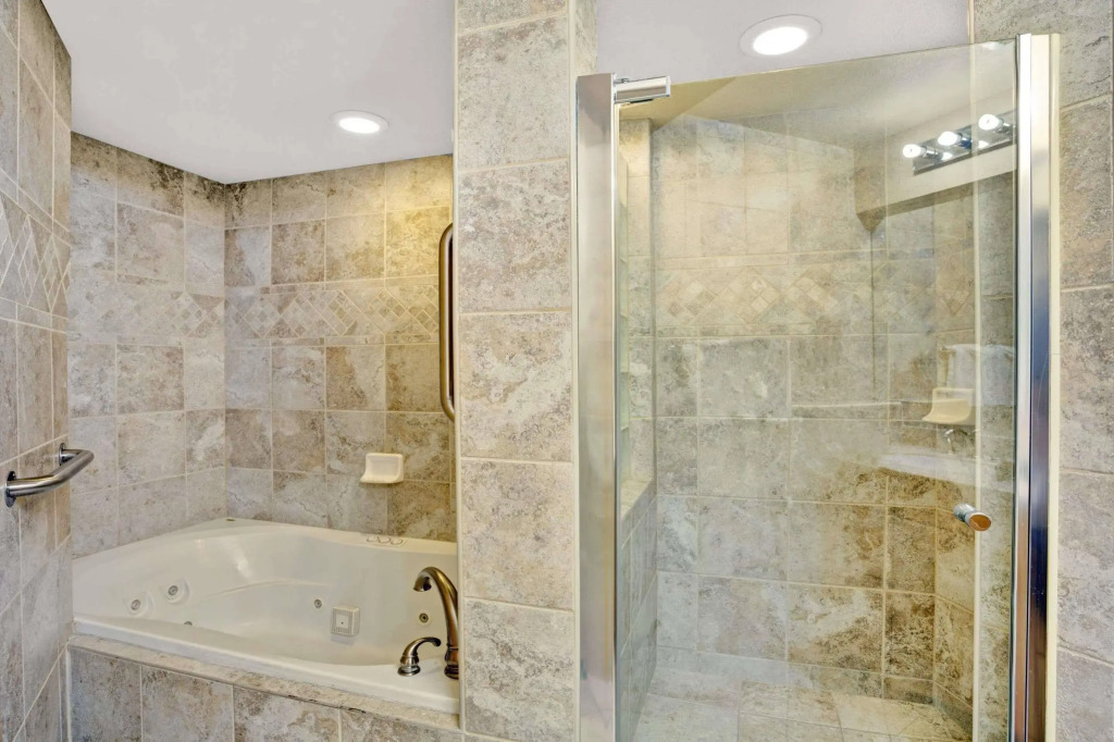 Travelsuites Hotel