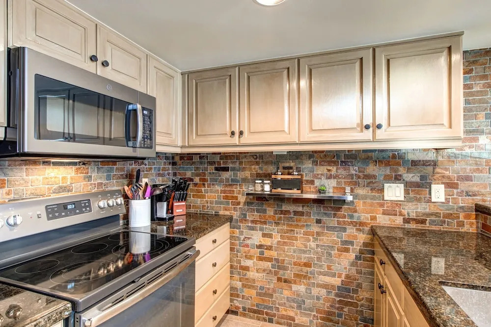 Slope-side 3br At Mt. Ge, Next To Chairlift 3 Bedroom Condo