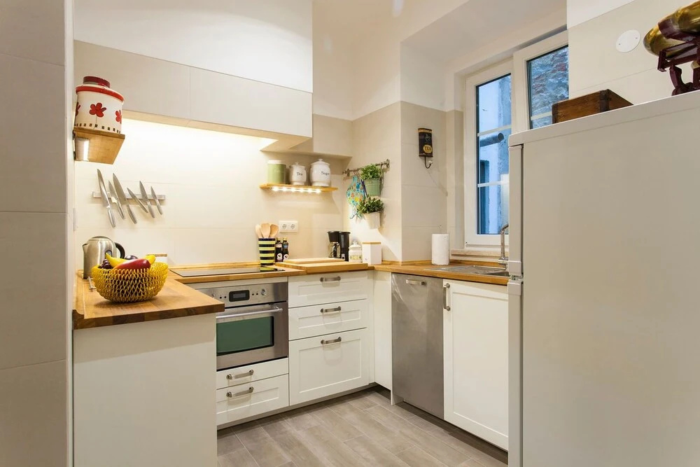 Stylish Lisbon Apartment in Alfama w/ Heating