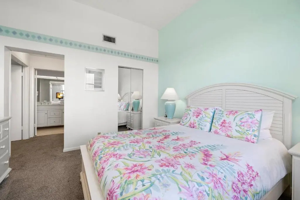 Vista Verde North 5-231, 2 Bedrooms, Sleeps 6, Golf View, Heated Pool, Spa, WiFi