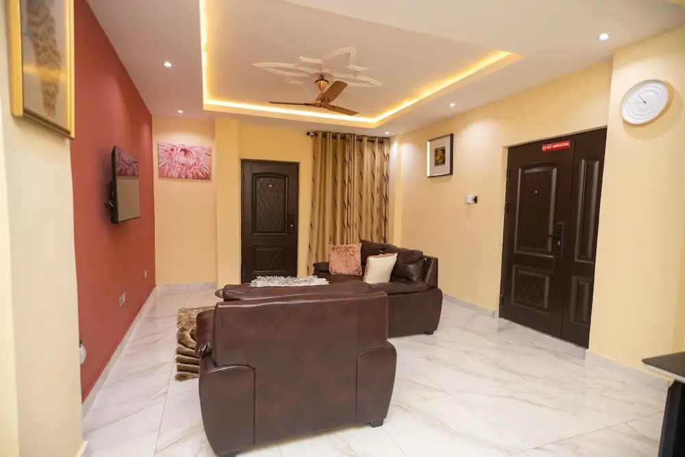 2 Bed Apartment - Parking, Wifi, Aircon
