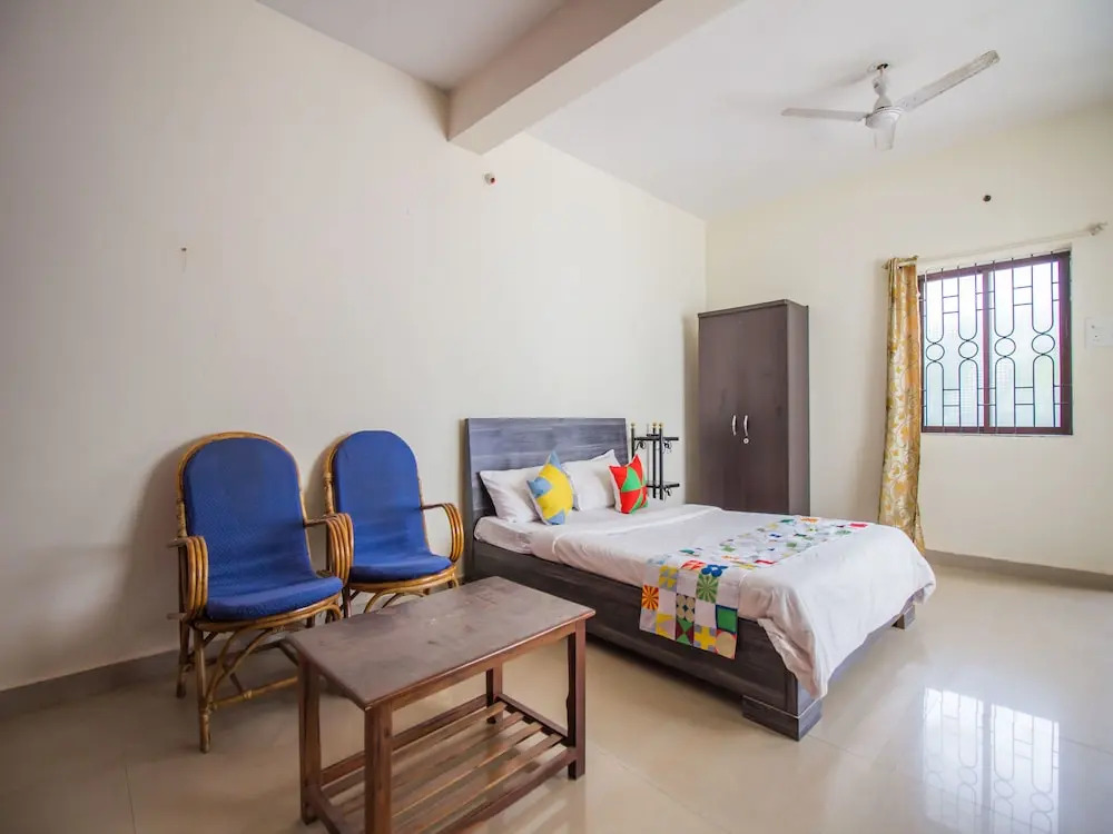 OYO 13211 Home Spacious Studio Morjim Beach