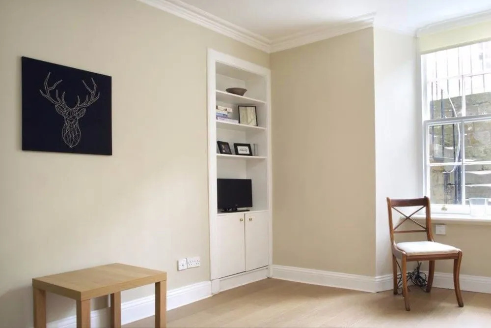 Central New Town Flat