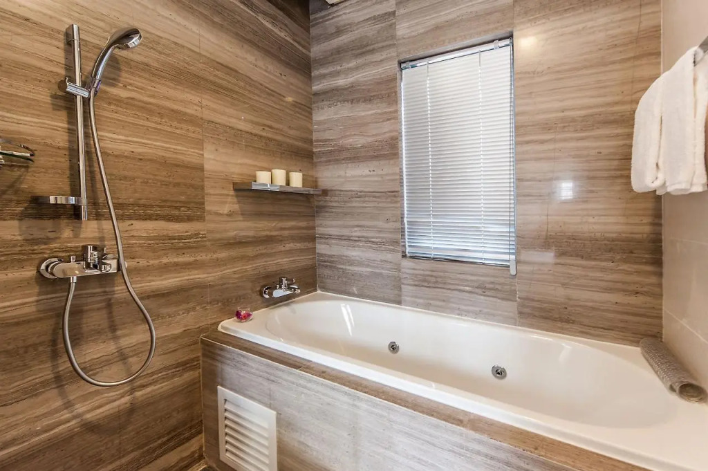 CM Serviced Apartment Shenzhen Hillside