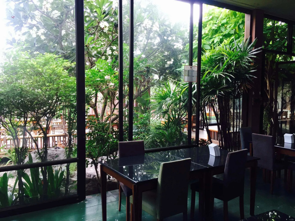Huaymuang Apartment
