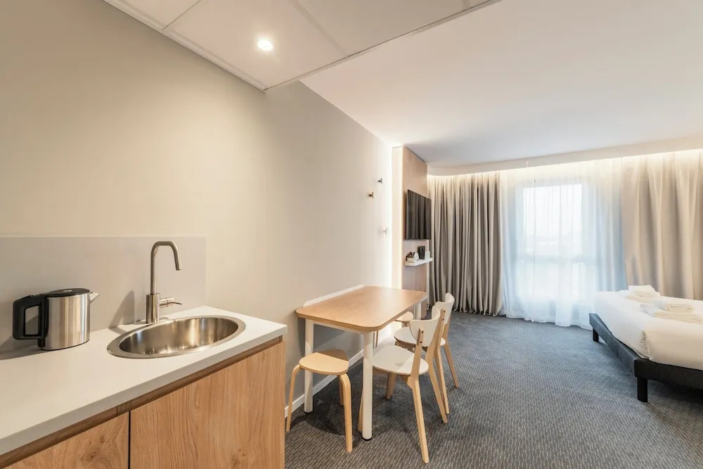 Holiday Inn Express & Suites Reims - Rives de Vesle by IHG