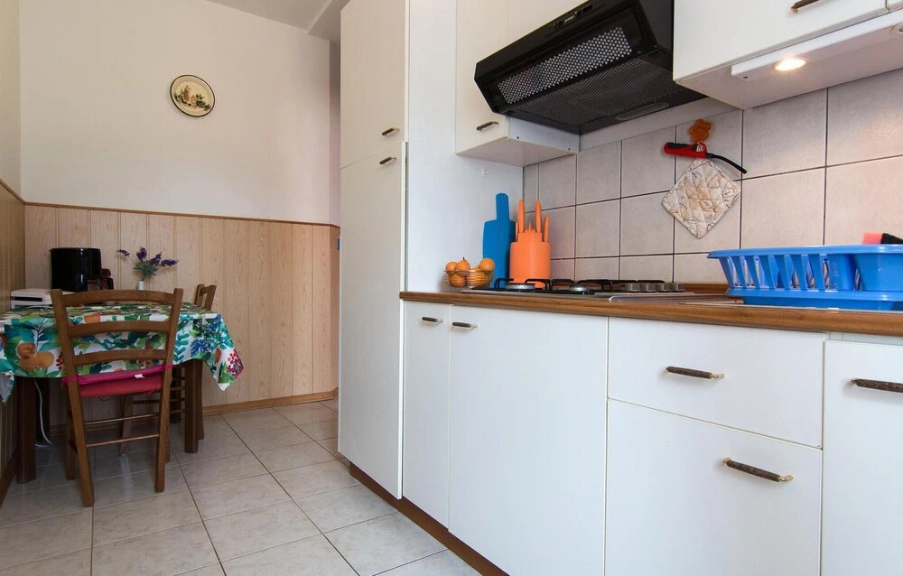 Stunning Apartment in Valbandon With Outdoor Swimming Pool, Wifi and 2 Bedrooms
