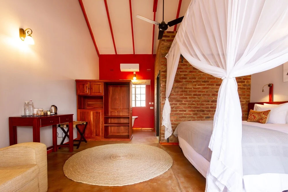The Courtney Lodge