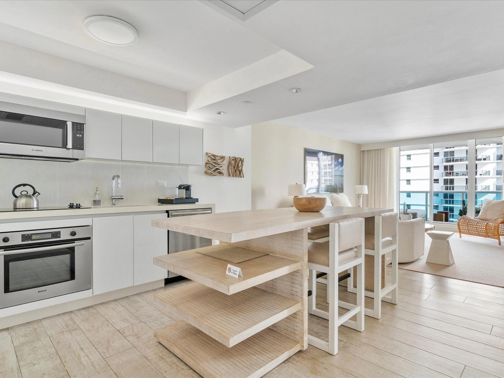 Luz Brillosa 1 1 Ocean View Condo 1009