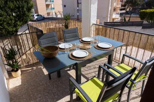 Apartamentos Maruja Roig 1