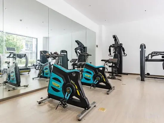 Yuebo Huanshe Designer Art Hotel (Dali Erhai Taiye International Plaza Branch)