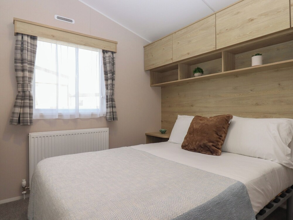 Caravan B61 at Landscove Holiday Park