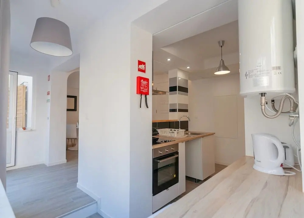 Alameda Apartments & Rooms