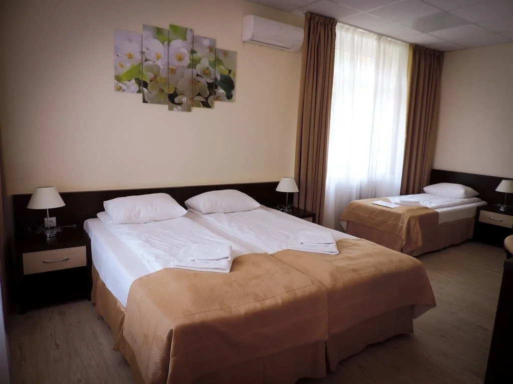 Inn Ordzhonikidze 8A